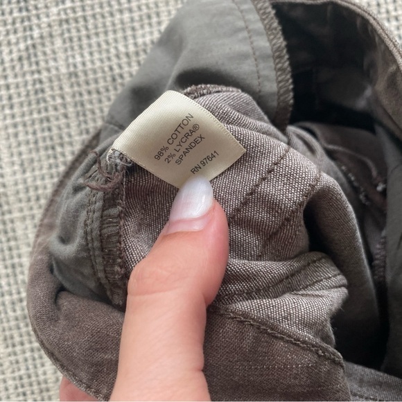 Classic Brown Women's Jeans - Picture 4 of 8